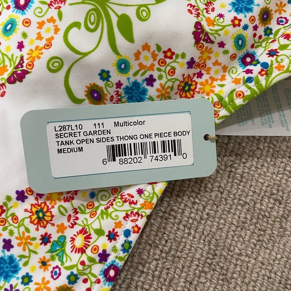 NWT🔥Luli Fama one piece thong bathing suit sz M. Runs small - Picture 4 of 6